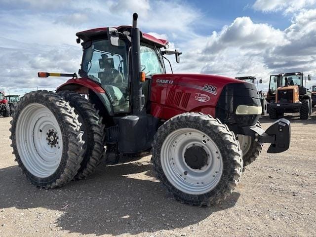 2019 Case IH Puma 220 Equipment Image0