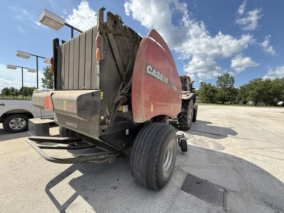 Image of Case IH RB565 equipment image 3