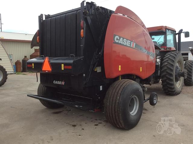 Image of Case IH RB565 equipment image 3