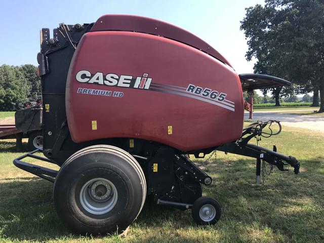 Image of Case IH RB565 equipment image 1