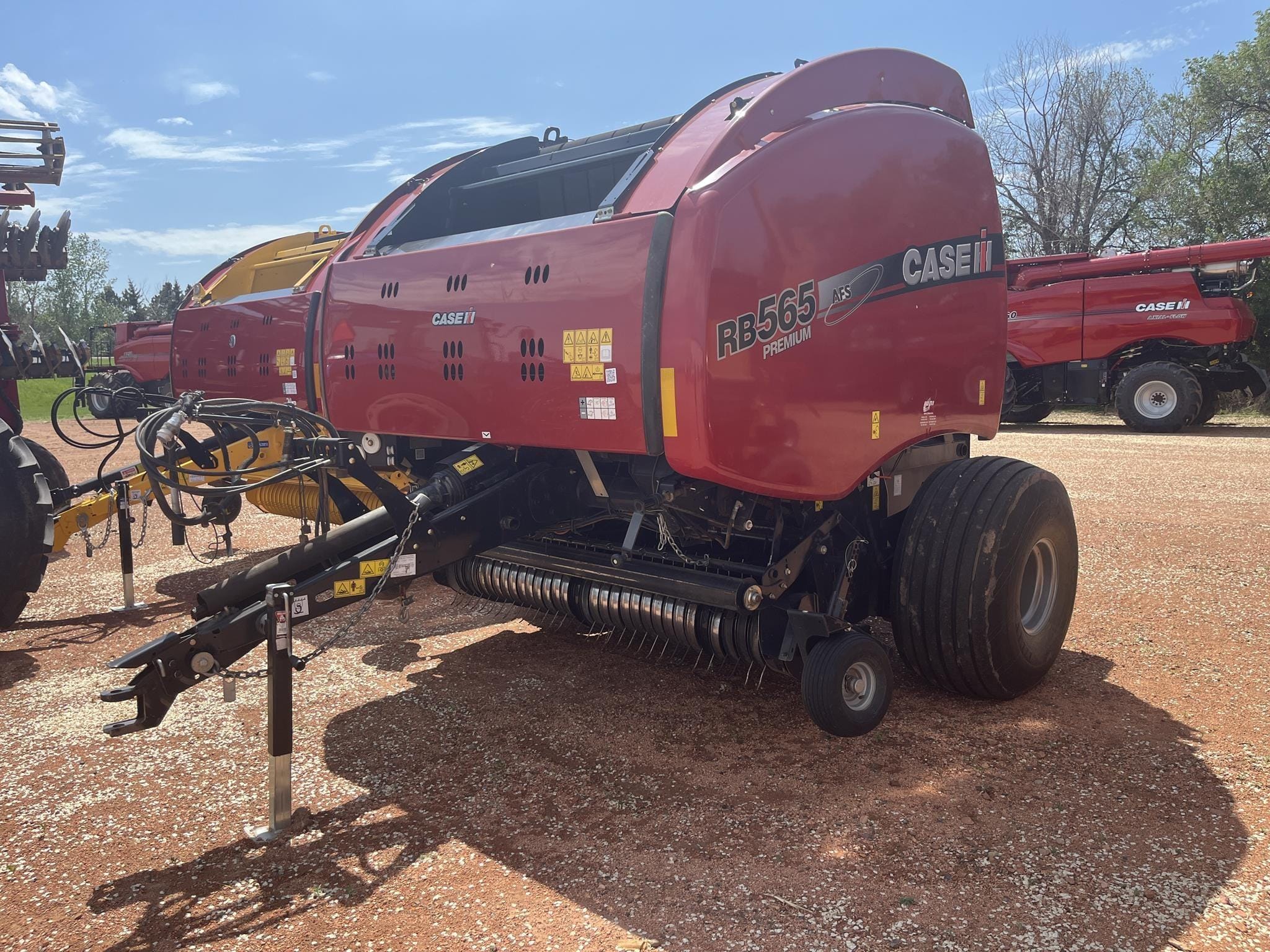 Main image Case IH RB565