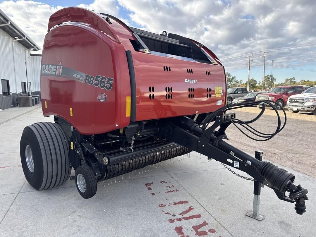 Image of Case IH RB565 Premium Primary image