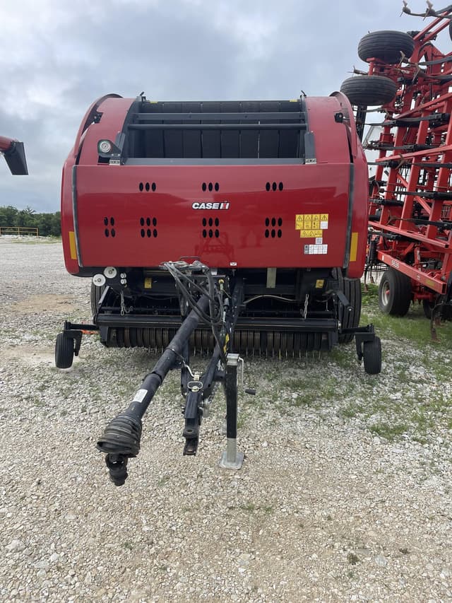 Image of Case IH RB565 equipment image 4