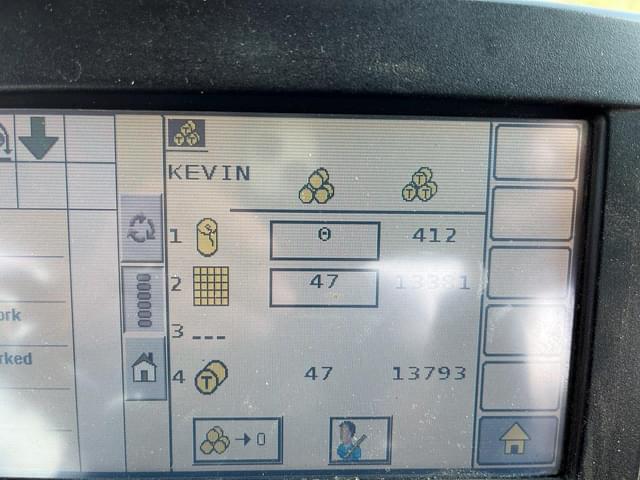 Image of Case IH RB565 Premium equipment image 2