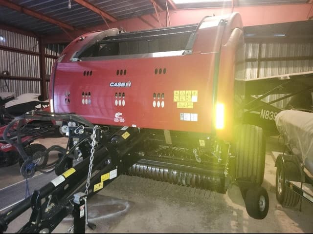 Image of Case IH RB565 equipment image 2