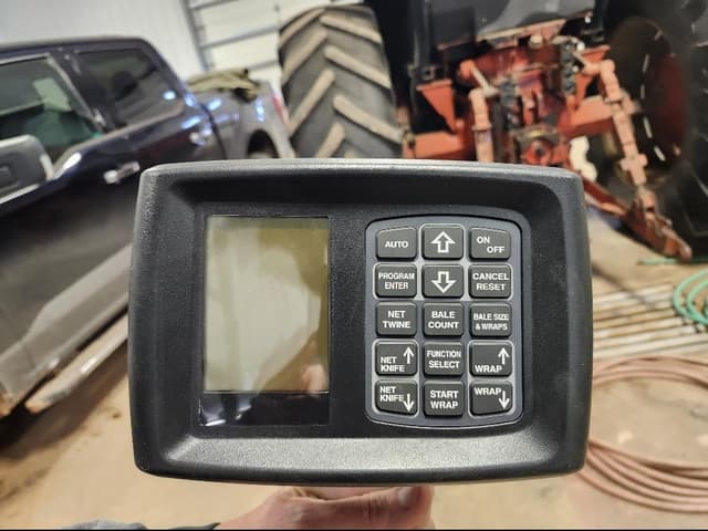 Image of Case IH RB565 equipment image 4