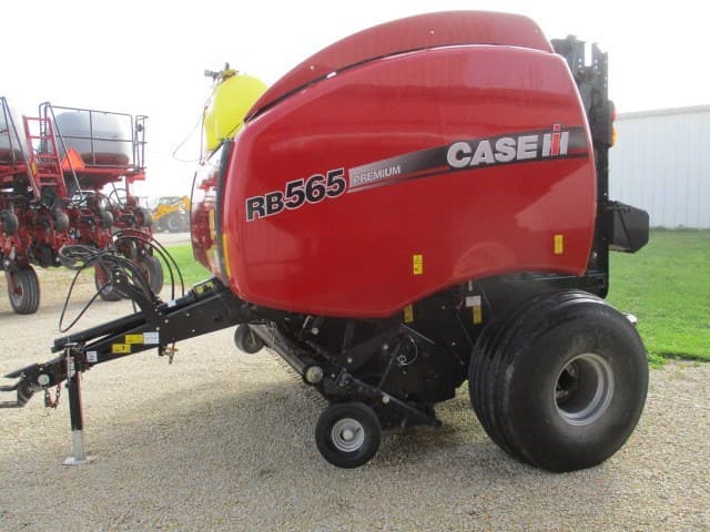 Image of Case IH RB565 equipment image 3