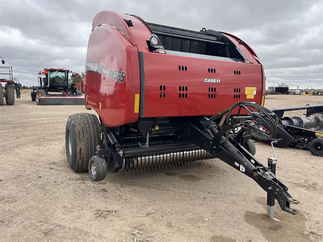 Image of Case IH RB565 Primary image