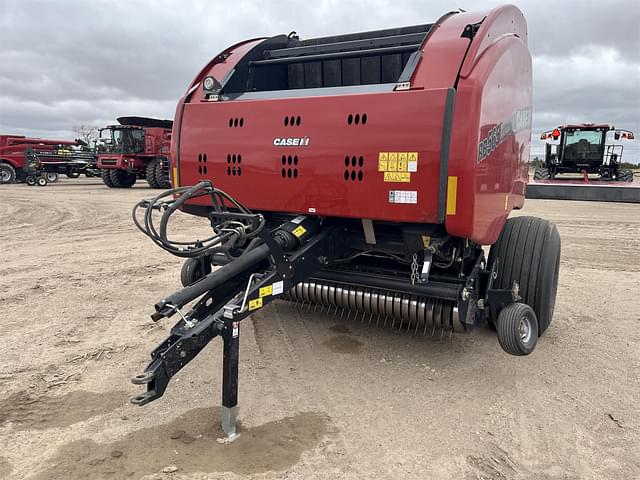 Image of Case IH RB565 equipment image 1