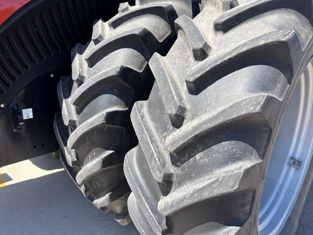 Image of Case IH Steiger 420 equipment image 2