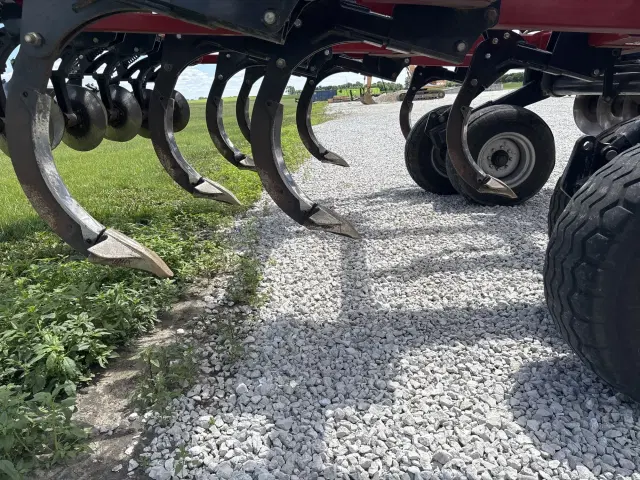 Image of Case IH Ecolo-Tiger 875 equipment image 4