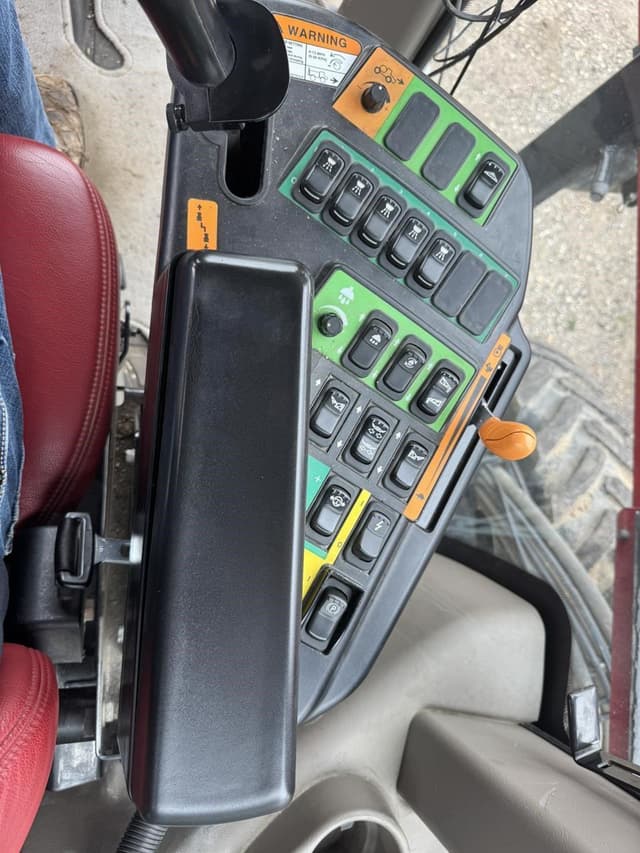 Image of Case IH Titan 3540 equipment image 2