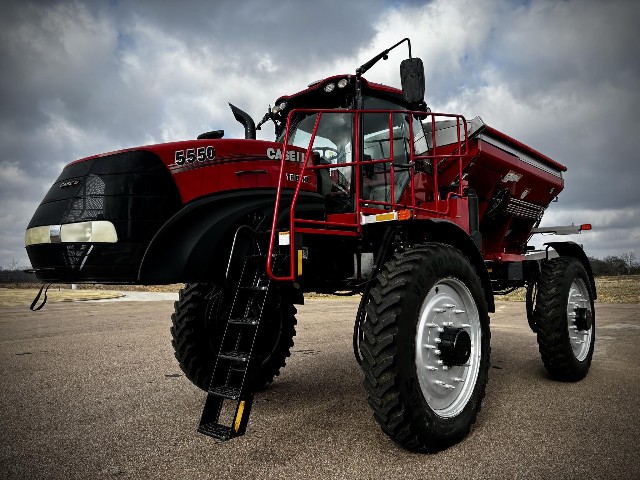 2019 Case IH 5550 Trident Equipment Image0