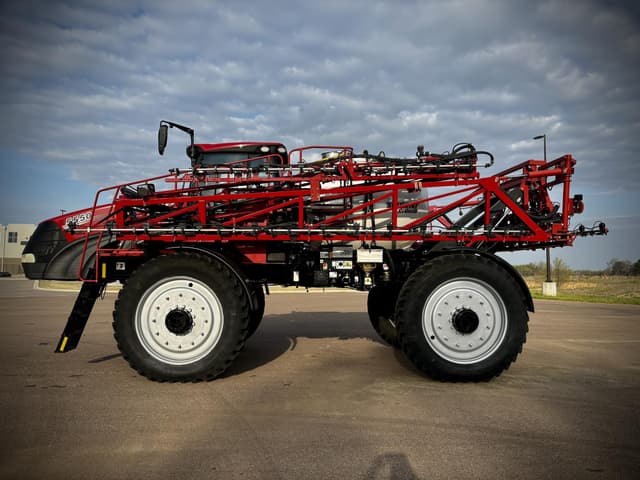 Image of Case IH 5550 Trident equipment image 1