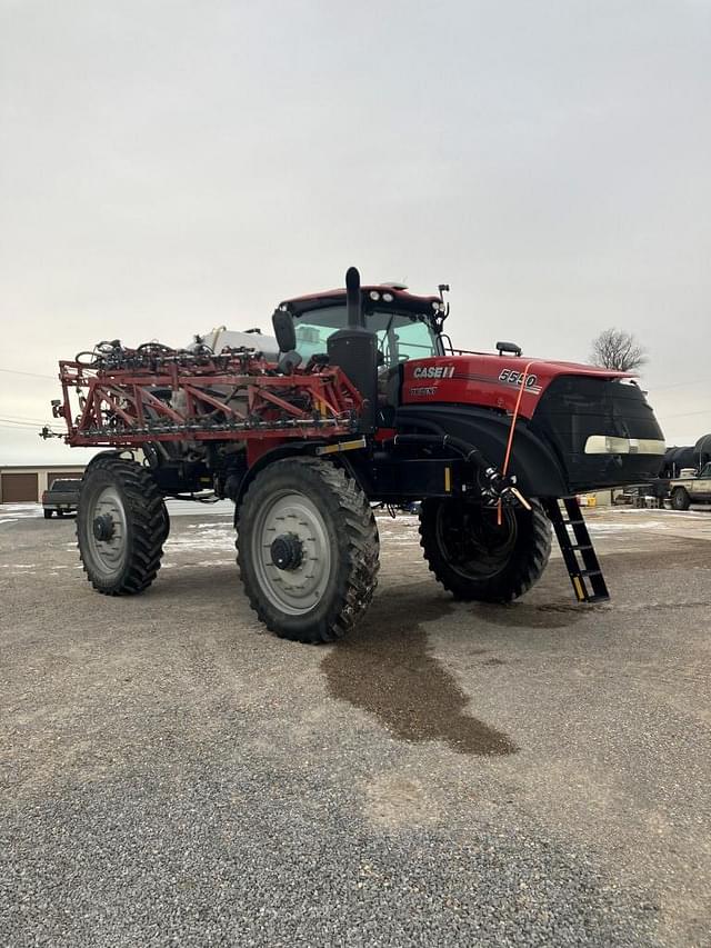 Image of Case IH 5550 Trident equipment image 3