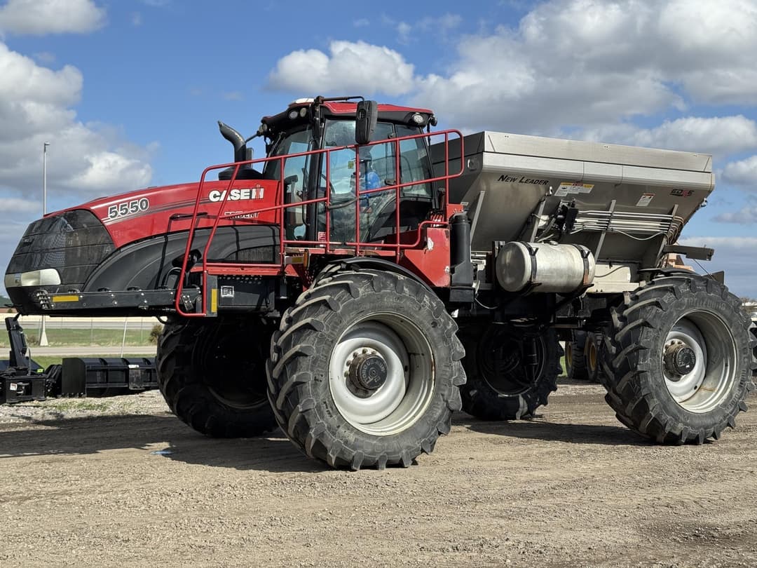 Image of Case IH 5550 Trident Primary Image