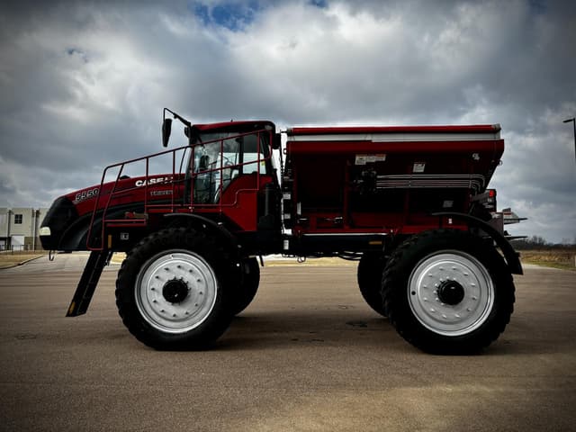 Image of Case IH 5550 Trident equipment image 1