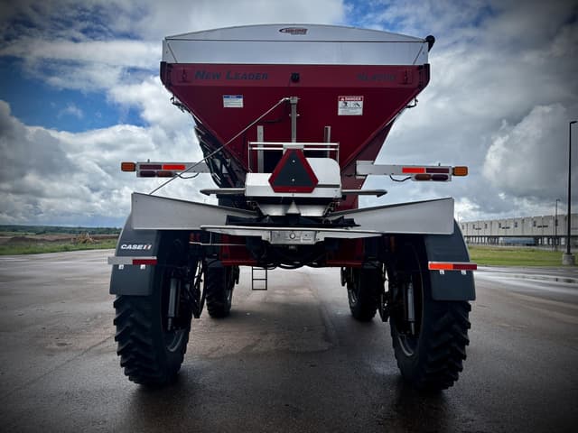 Image of Case IH 5550 Trident equipment image 3