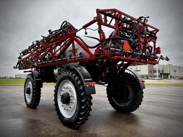 Image of Case IH 5550 Trident equipment image 2