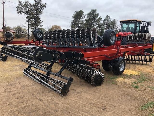 Image of Case IH Barracuda 335 equipment image 4