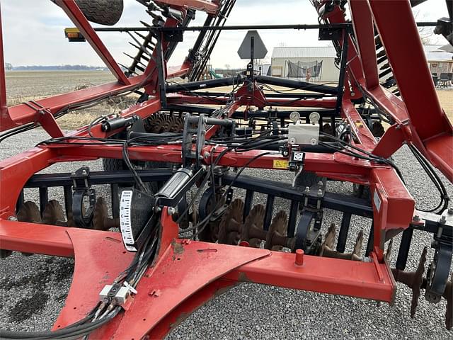 Image of Case IH 335VT equipment image 2