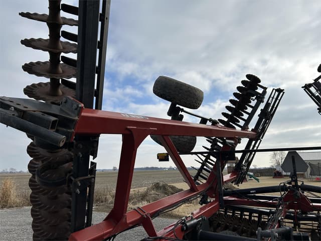 Image of Case IH 335VT equipment image 3