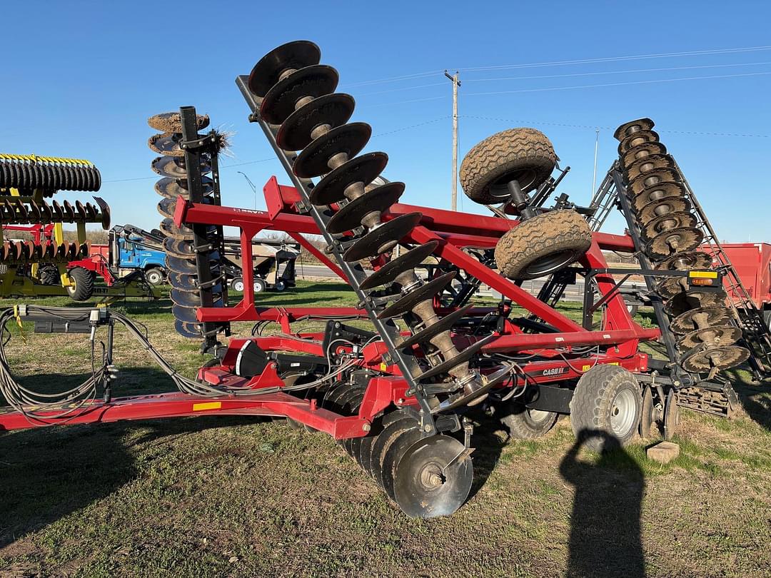 Image of Case IH 375 Primary image