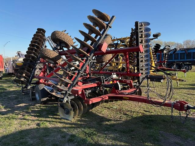 Image of Case IH 375 equipment image 1