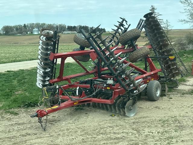 Image of Case IH 375 equipment image 4