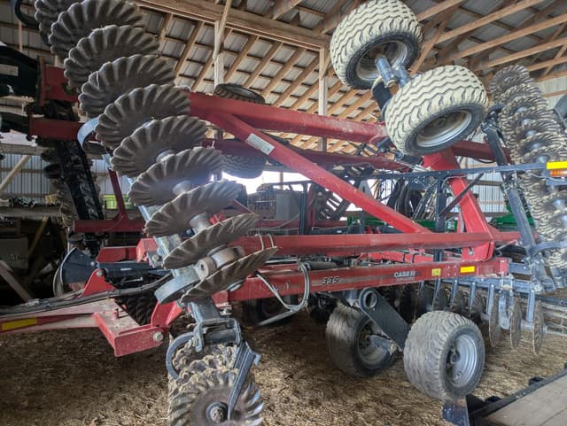 Image of Case IH 335VT equipment image 1
