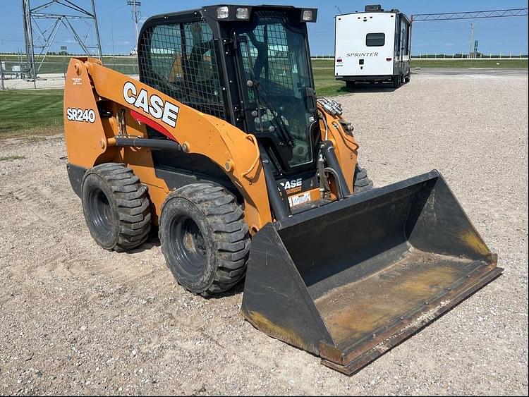 2019 Case SR240 Equipment Image0