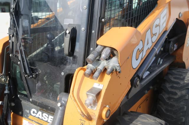 Image of Case SV340 equipment image 2