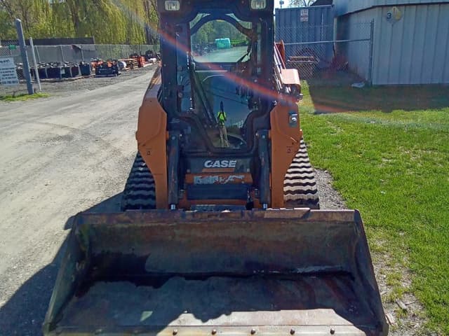 Image of Case TR270B equipment image 1