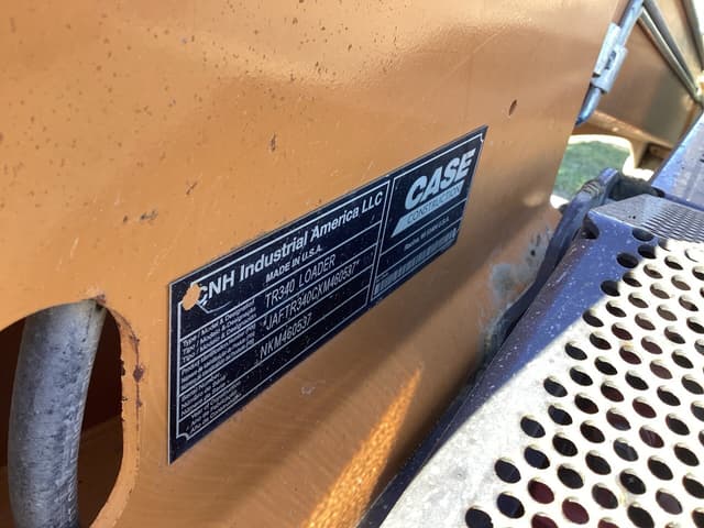 Image of Case TR340B equipment image 2