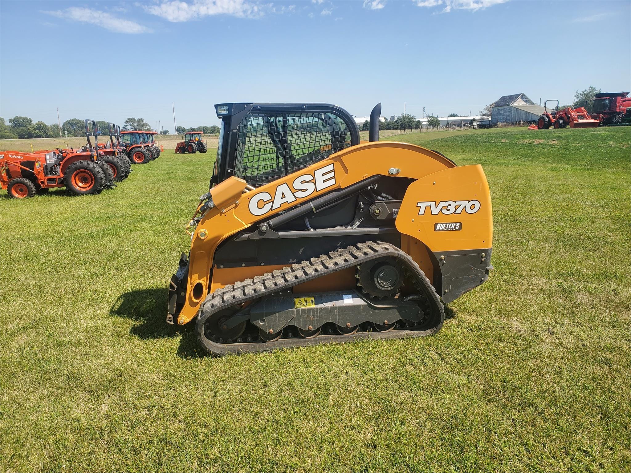 2019 Case TV370 Equipment Image0