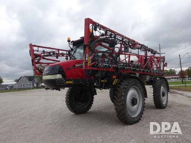 Image of Case IH Patriot 3340 equipment image 2