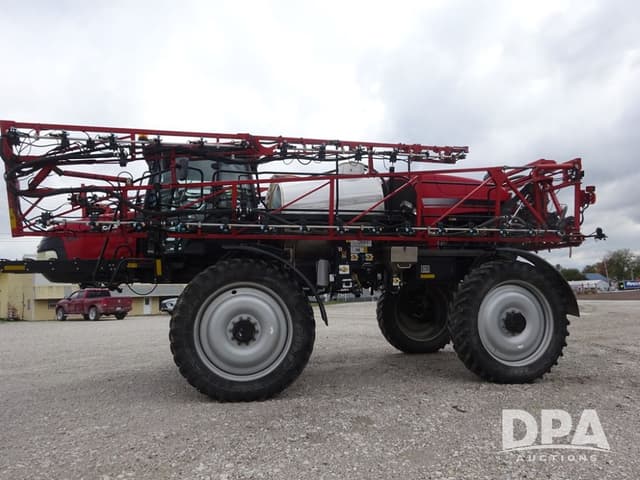 Image of Case IH Patriot 3340 equipment image 3