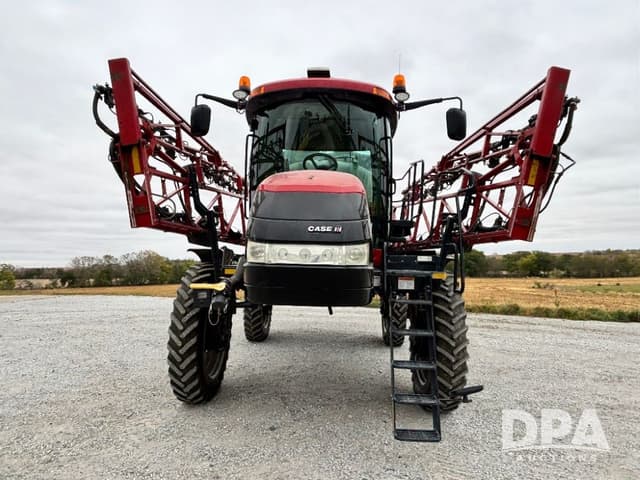 Image of Case IH Patriot 4440 equipment image 2