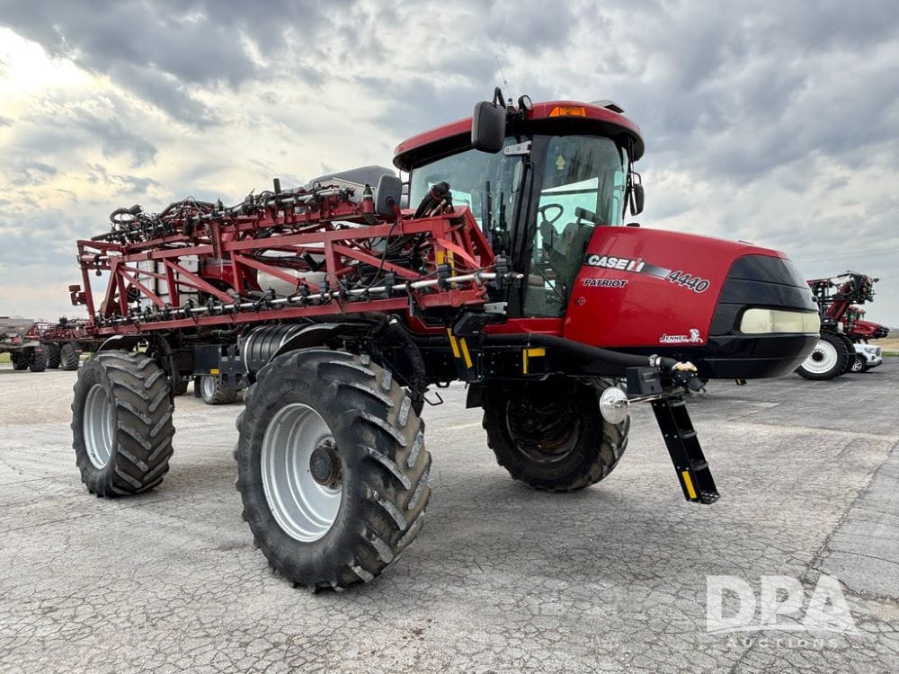 2019 Case IH Patriot 4440 Equipment Image0
