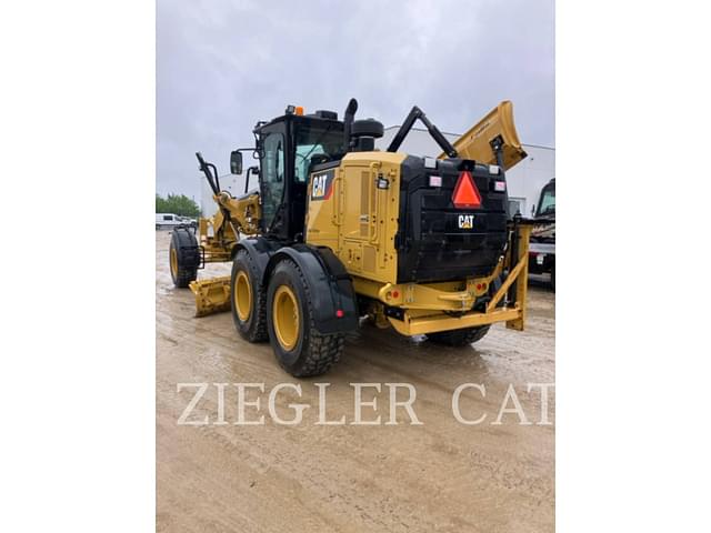 Image of Caterpillar 12M3 equipment image 3