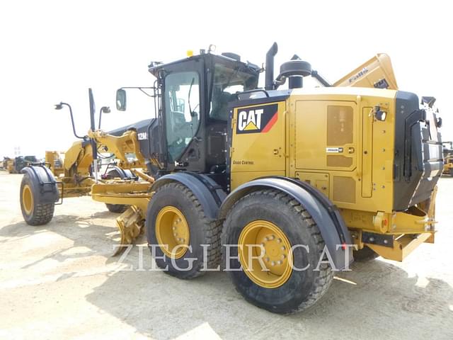 Image of Caterpillar 12M3 equipment image 1