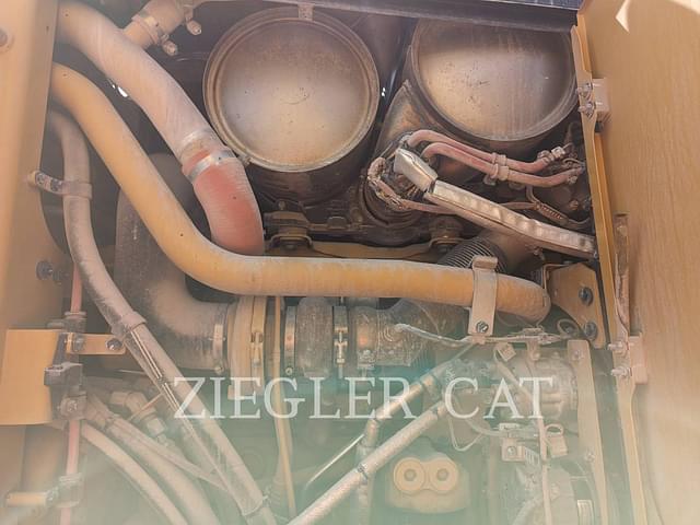 Image of Caterpillar 12M3 equipment image 4