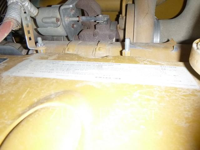 Image of Caterpillar 12M3 AWD equipment image 2