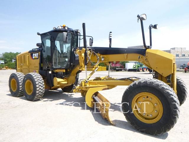 Image of Caterpillar 12M3 AWD equipment image 4