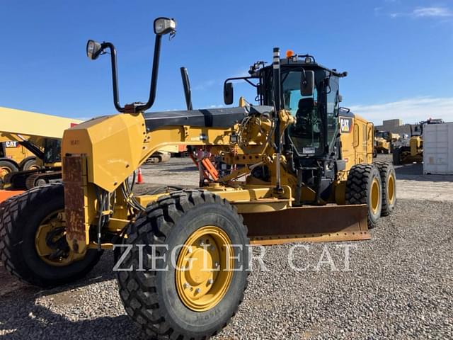 Image of Caterpillar 12M3 AWD equipment image 1