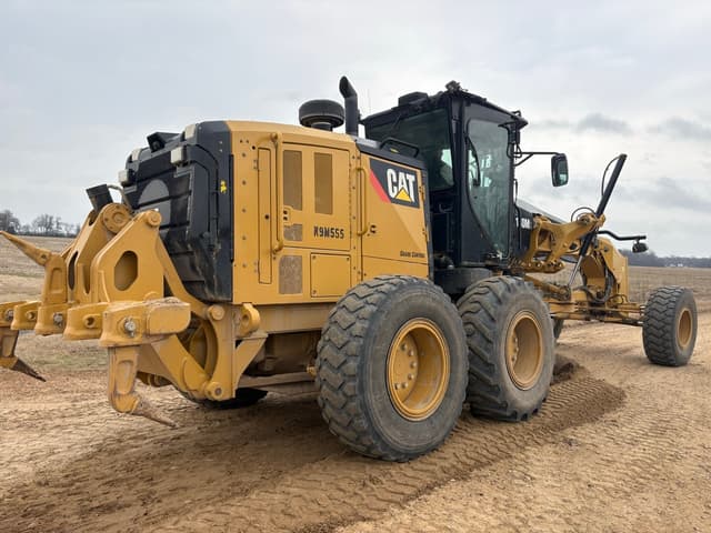 Image of Caterpillar 140M equipment image 4