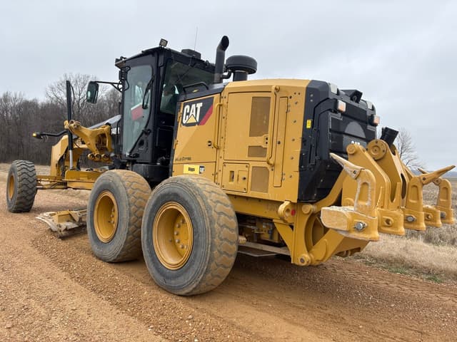 Image of Caterpillar 140M equipment image 4