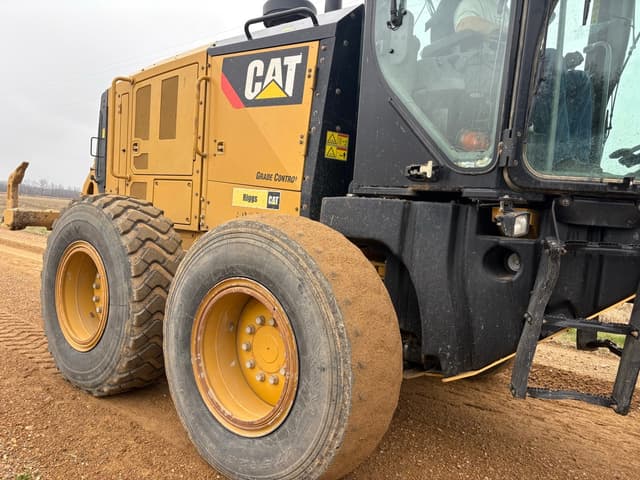 Image of Caterpillar 140M equipment image 2