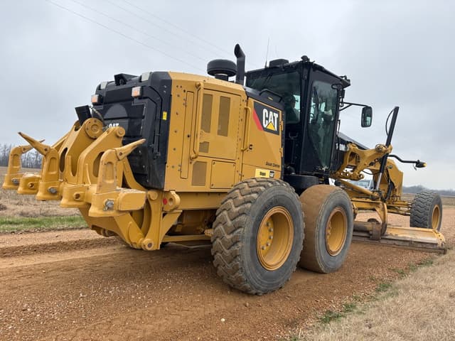 Image of Caterpillar 140M equipment image 3