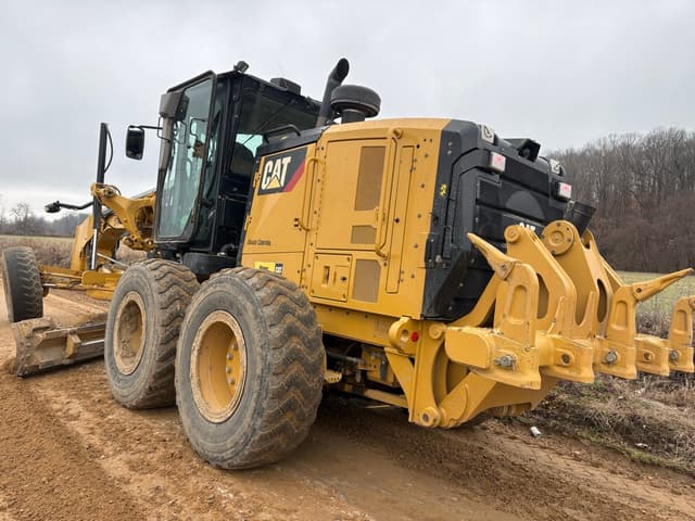 Image of Caterpillar 140M equipment image 4